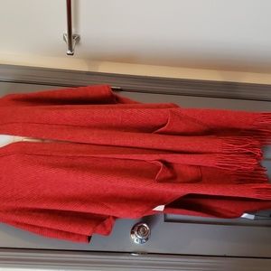 NWT Justin&Taylor one size sweater wrap fringed